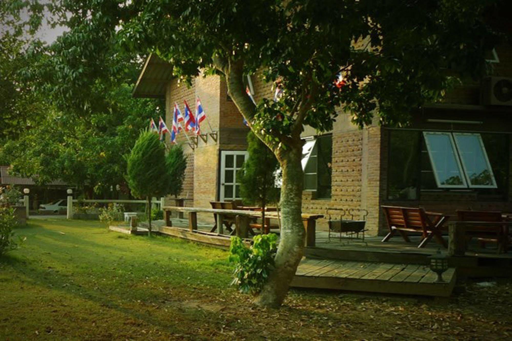 Srinual Lodge Nan Dış mekan fotoğraf
