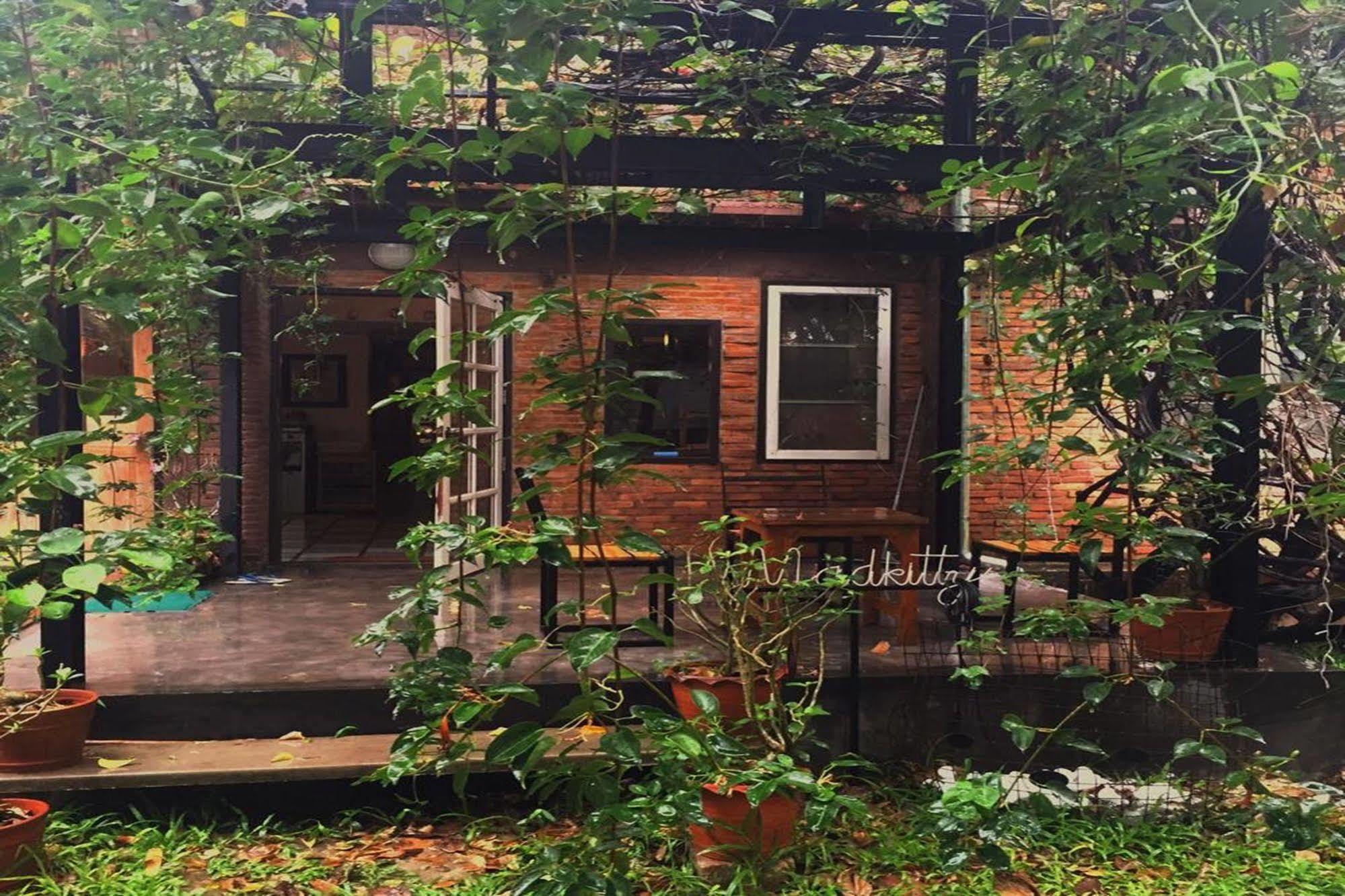Srinual Lodge Nan Dış mekan fotoğraf